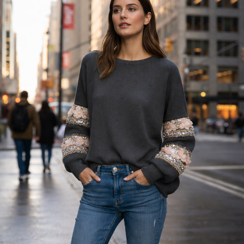 Casey™- Genser med blomsterdetaljer