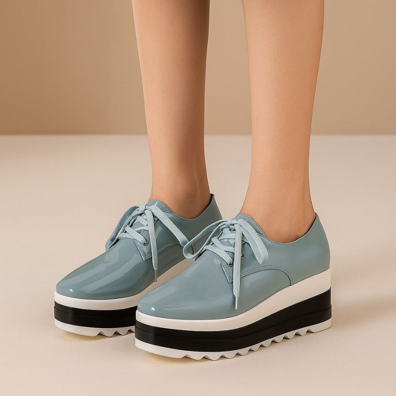 Adelise™ – Platåsko med snøring