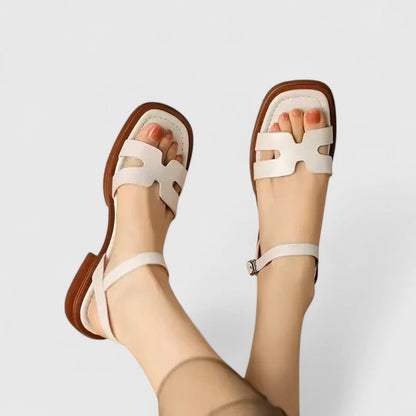 Deliane™- Sofistikerte flate sandaler