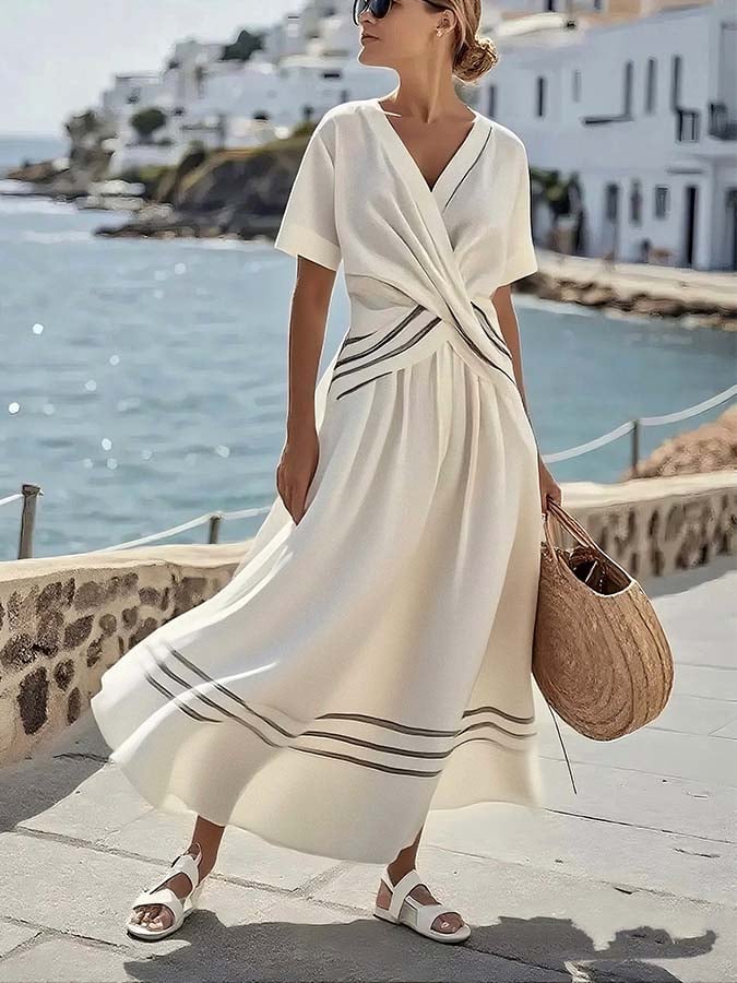 Amari™ – V-hals Omslagskjole